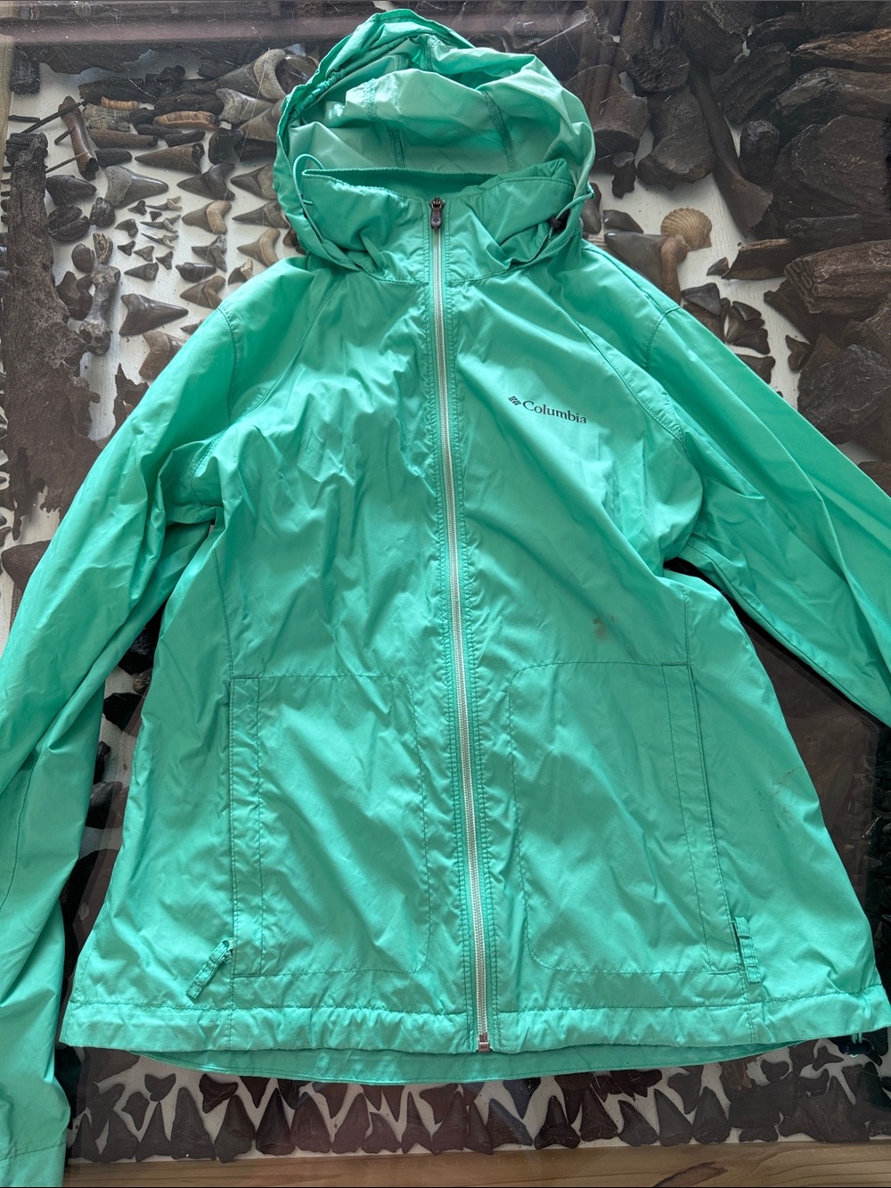 Columbia Mint Green Packable Hooded Rain Shell